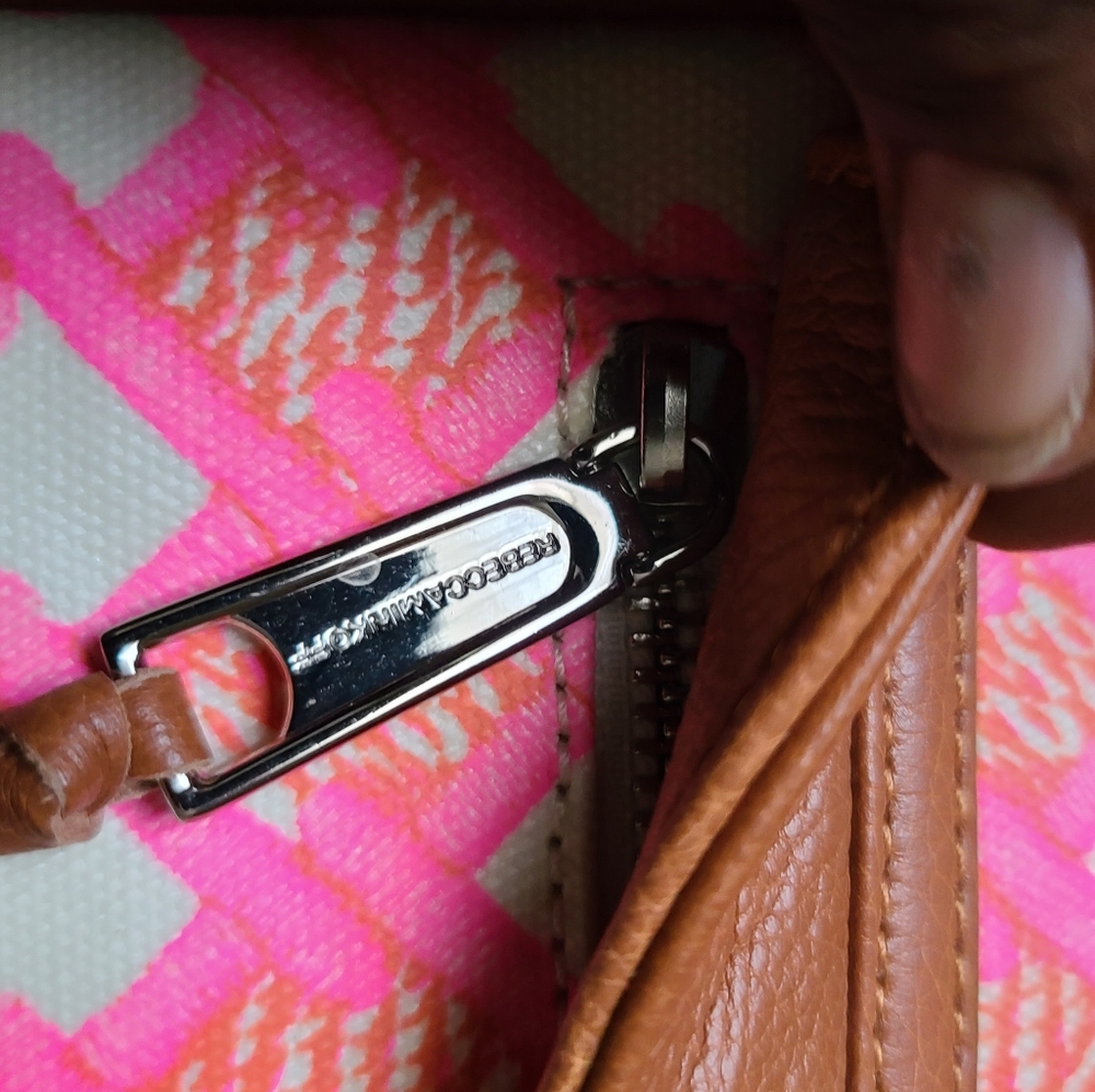 Purses - Picture 11 of 15